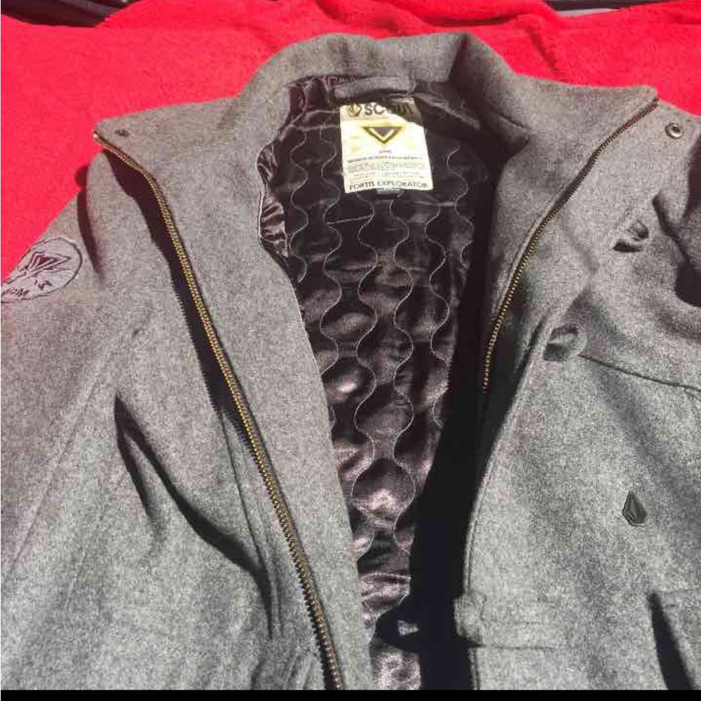 Volcom jacket …
